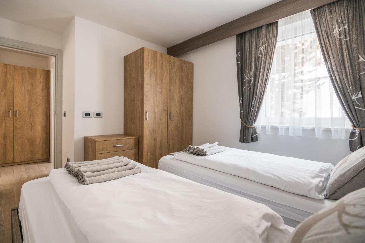 Piccola Cesa Apartments Канацеї Екстер'єр фото